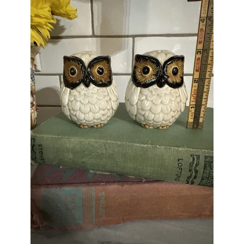 VTG Ceramic Owl Salt & Pepper Shakers Lego  Japan 60s 70s Kitsch